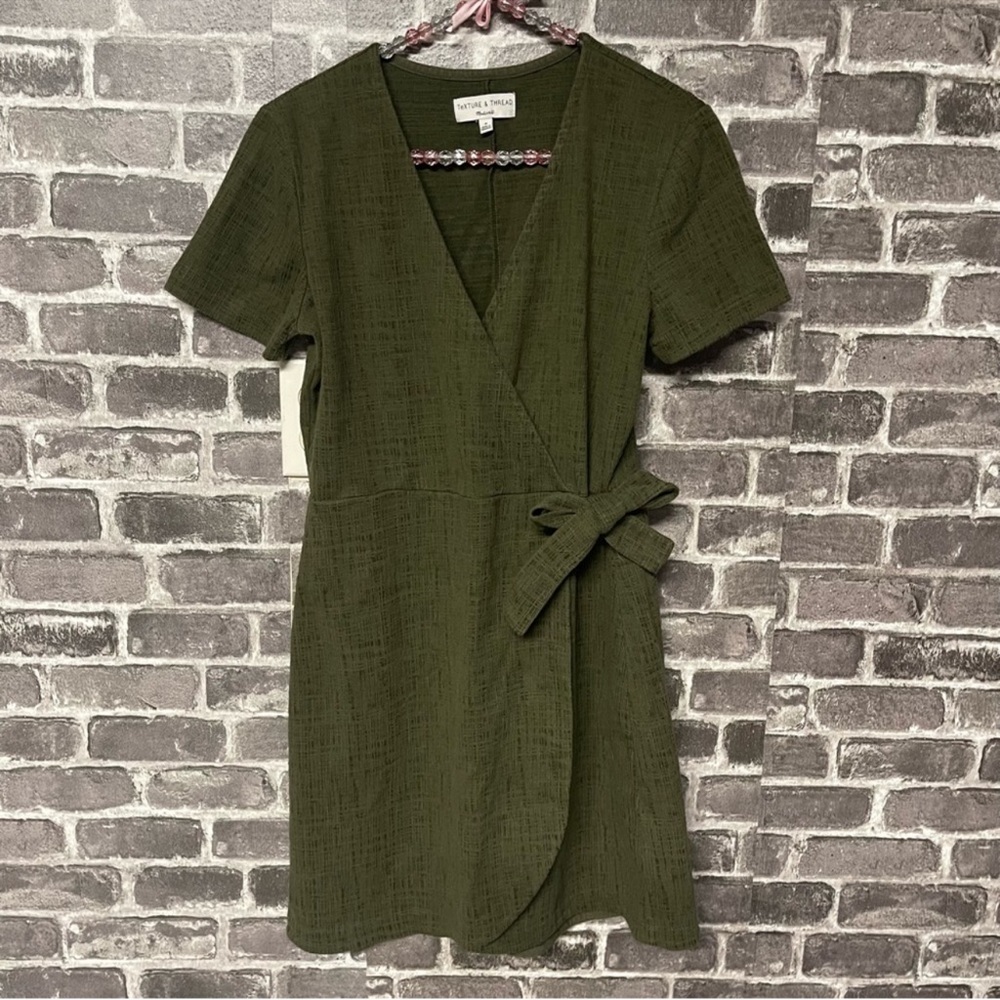 𝅺MADEWELL Texture & Thread Short Sleeve Side Tie Dress green